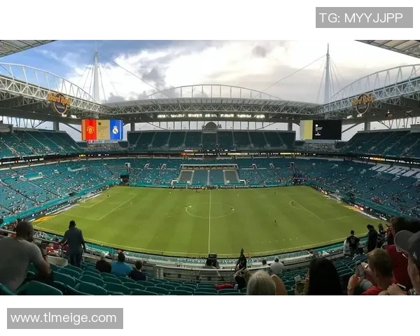 传奇谢幕球场回忆 足球巨星退役揭开新篇章